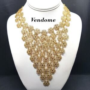 Vendome Lacy Flower Bib Necklace, High End Coro, 1960s Vintage Jewelry